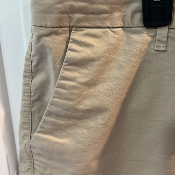 Old Navy khaki shorts. Size 16. - Picture 5 of 5